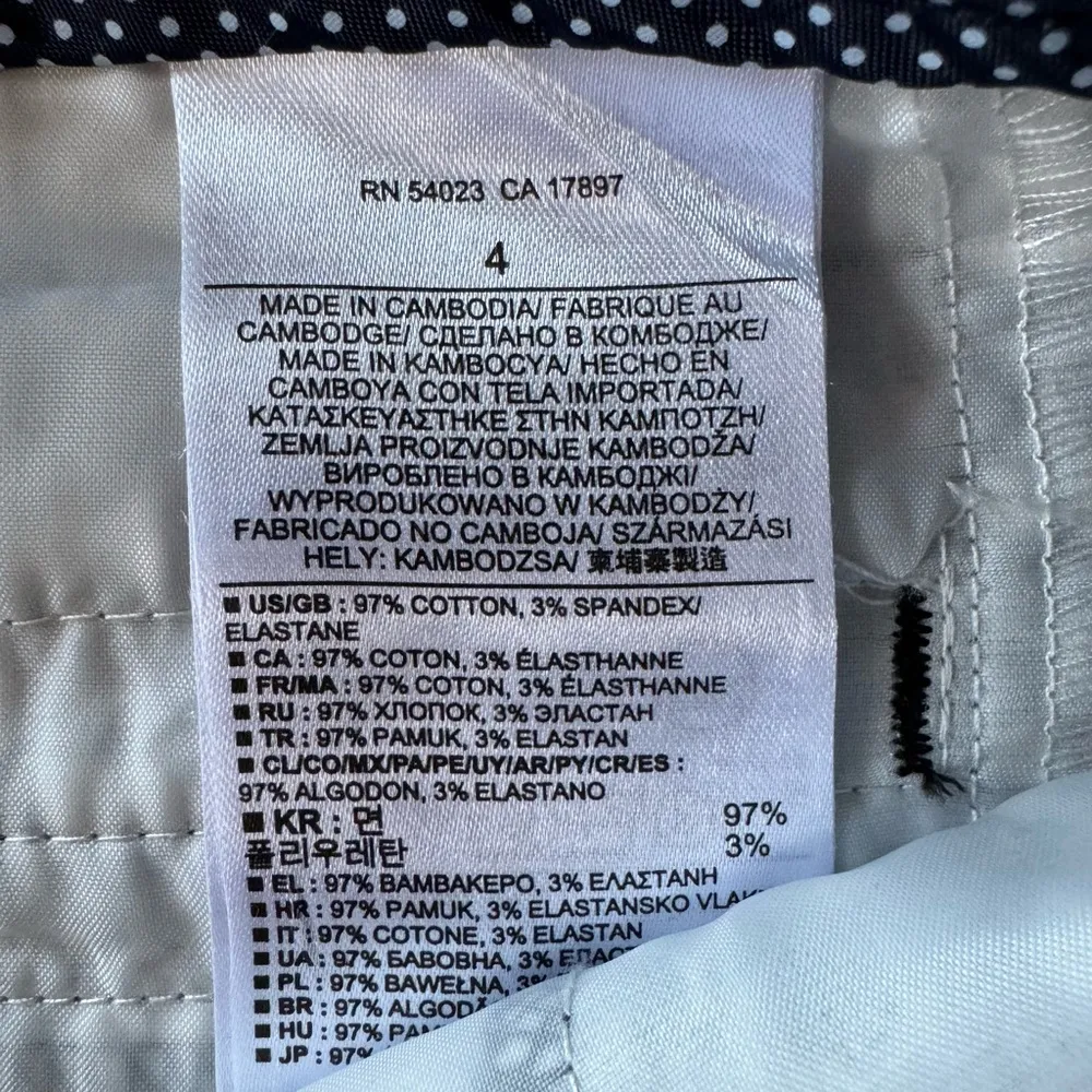 NWT  Hampton Fit 10” Inseam Shorts Black, Red & White - Image 5