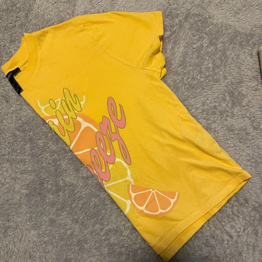 Forever 21  Main Squeeze Citrus Graphic Crop Tee – Size S - Image 4