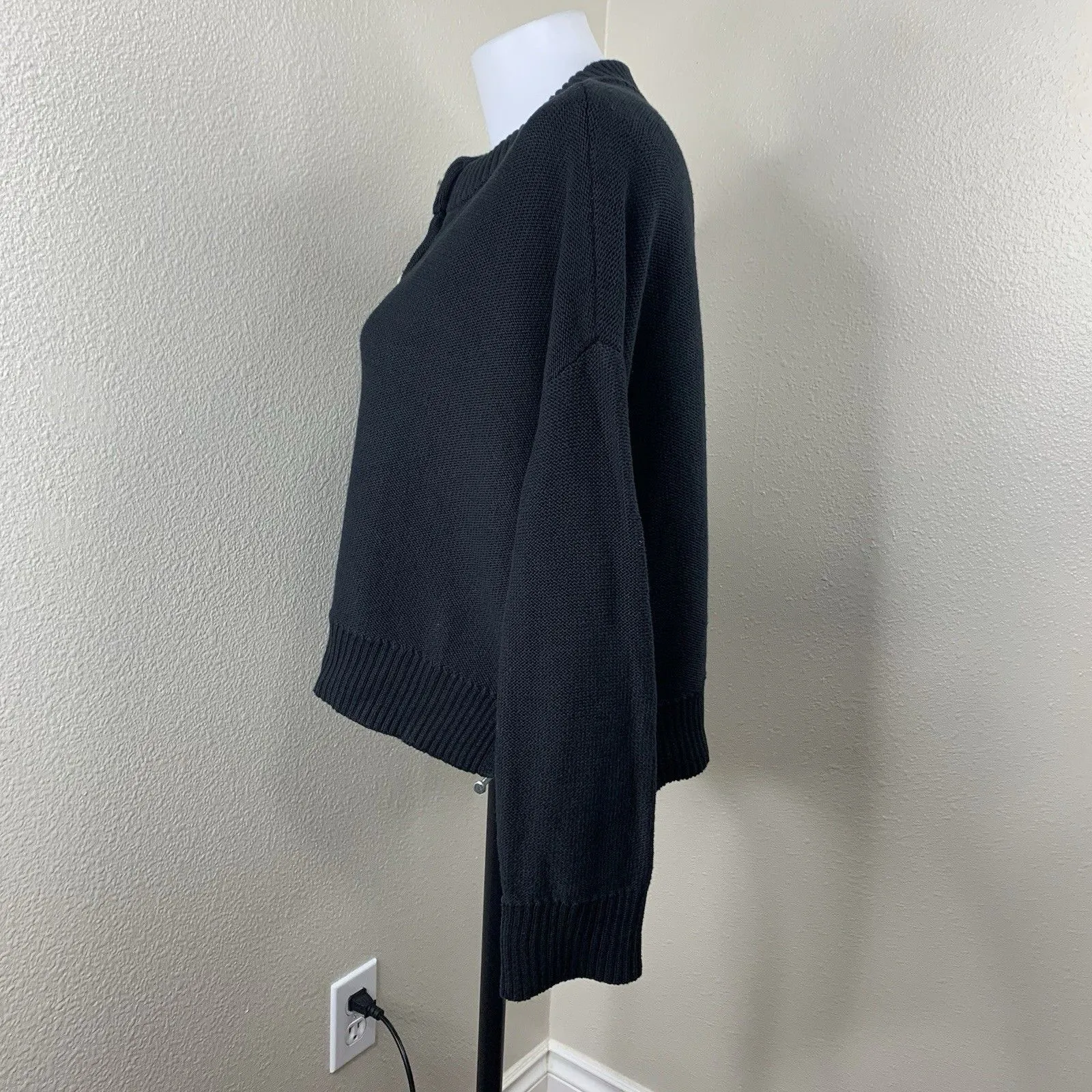 Quince 100% Organic Cotton Cropped Cardigan Black Sz L Sweater Big Buttons - Image 3