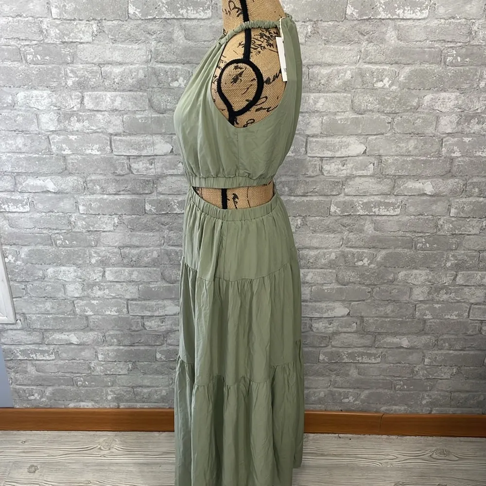 MIHOLL Cutout Halter Neck Tiered Dress Green - Image 4