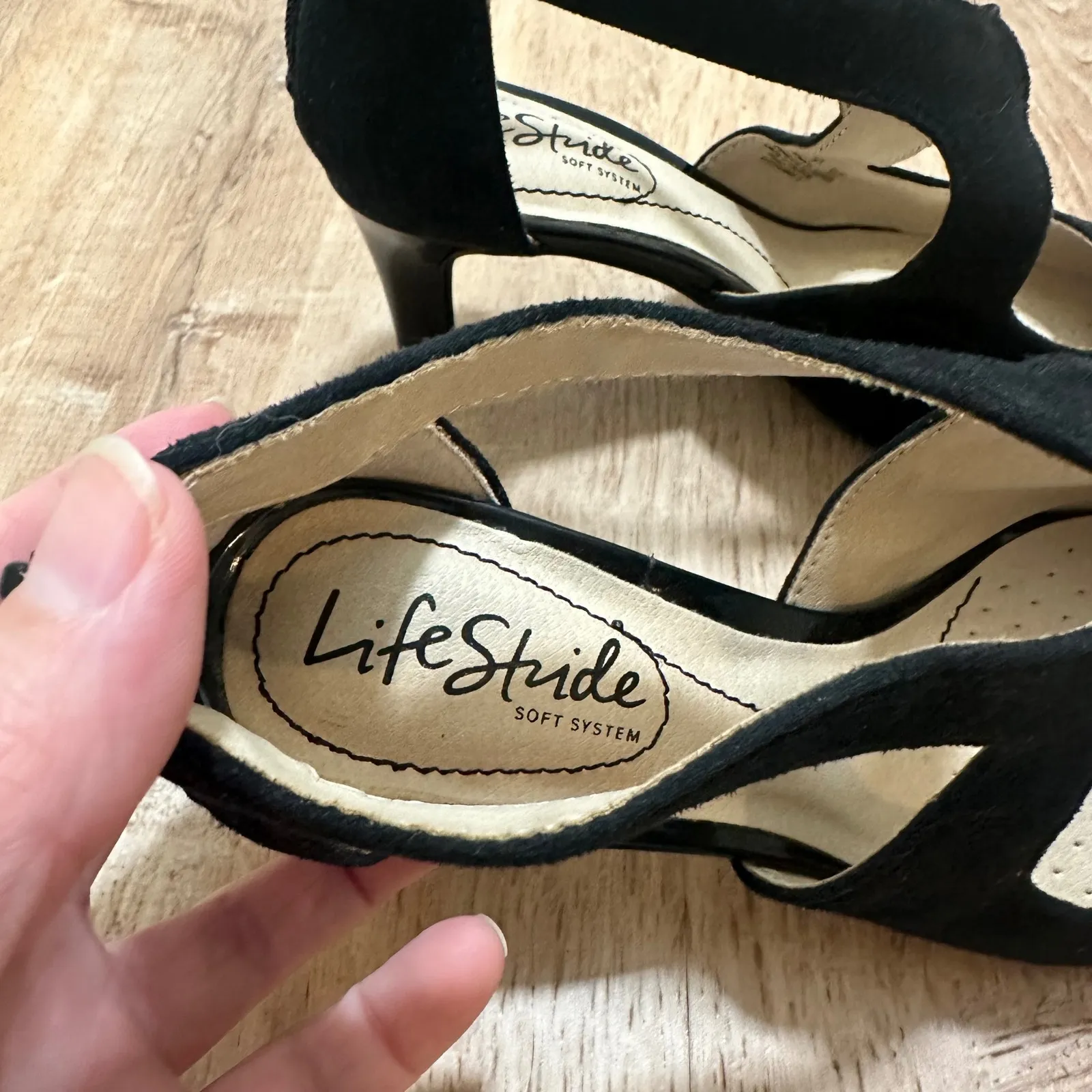 LifeStride | Women's Flex Black Micron Suede Cutout High Heel Shoes, Size 5M - Image 5