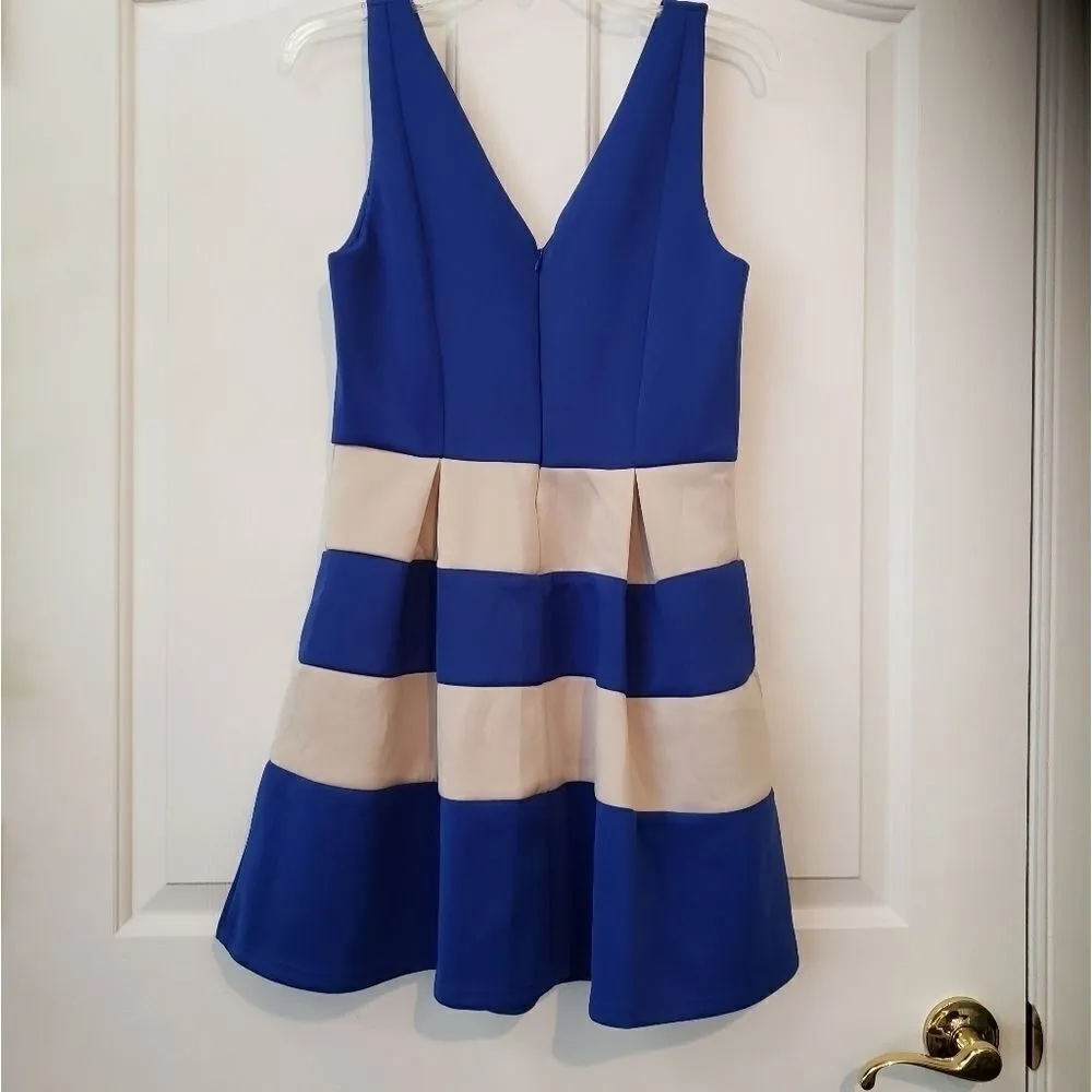 NWT BLVD Lined Dress Size Large - Image 3