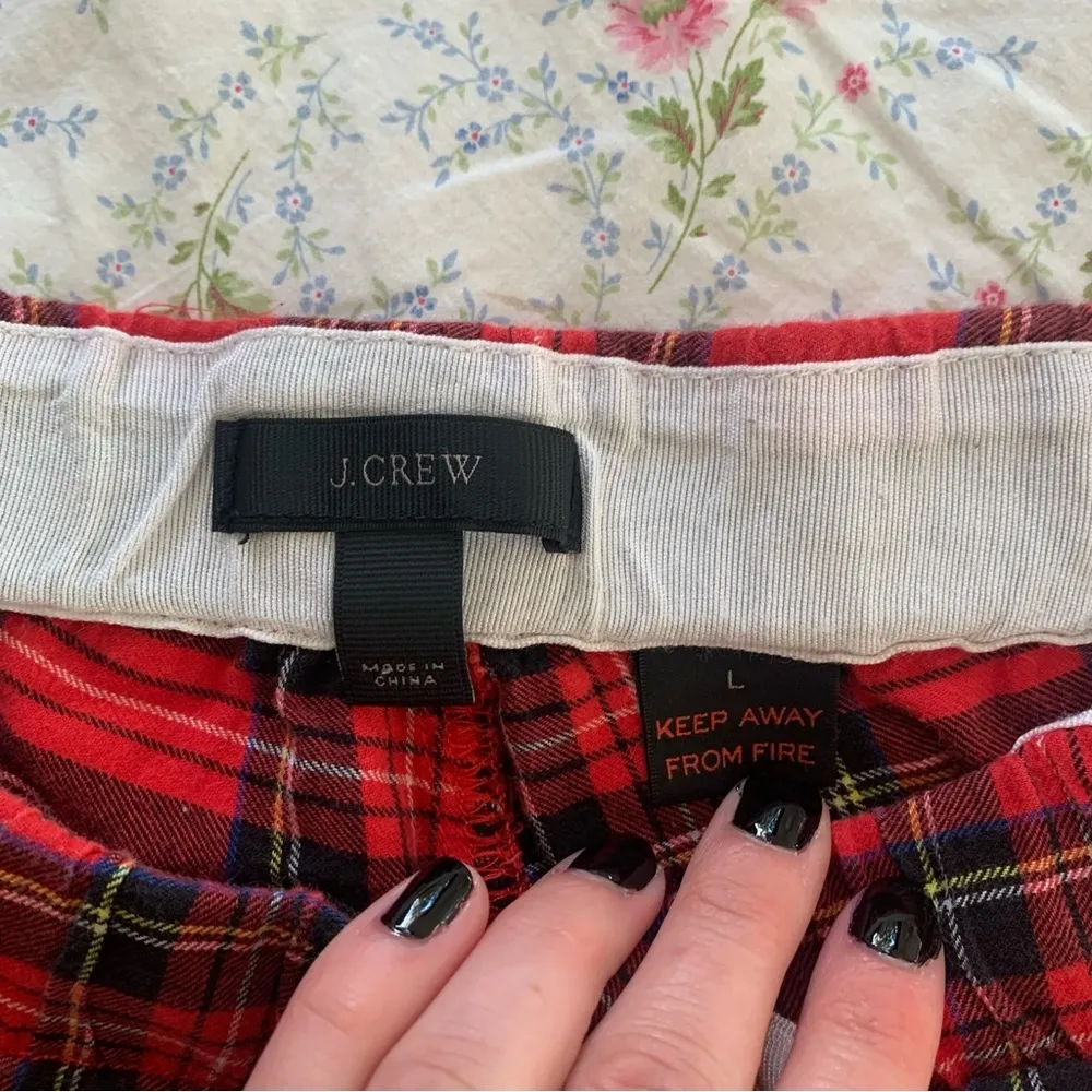 J. Crew Classic Tartan Flannel Pajama Bottoms Red Black Plaid Size Large - Image 4