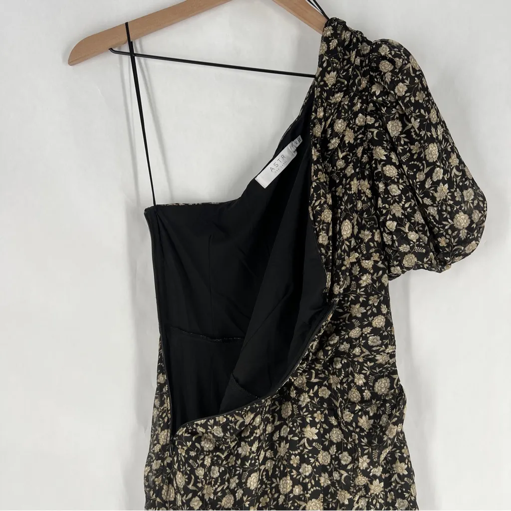 Astr Santorini Ditsy Floral One Shoulder Asymmetrical Handkerchief Midi Dress XS - Image 9