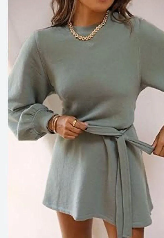 Bandier Damen Sincerely Jules X Dahlie Sweatshirt Fatigue Green - Image 12