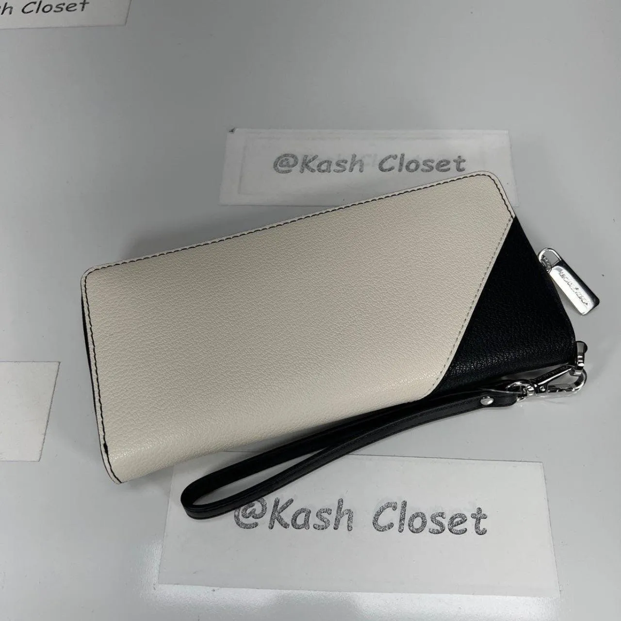 Michael Kors Black Travel Continental Wristlet Large Wallet - Image 4