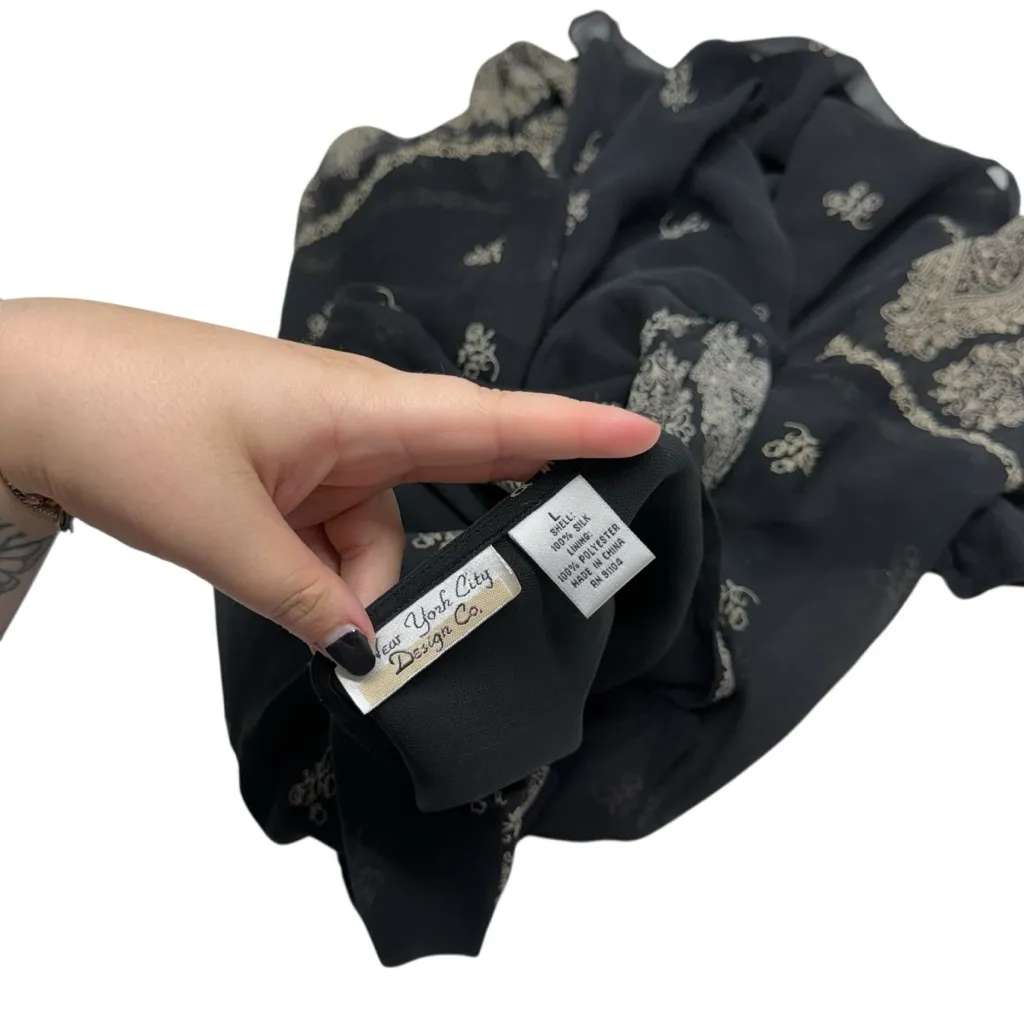 Y2K 100% Silk Boho Bell Sleeved Paisley Print V - Image 6