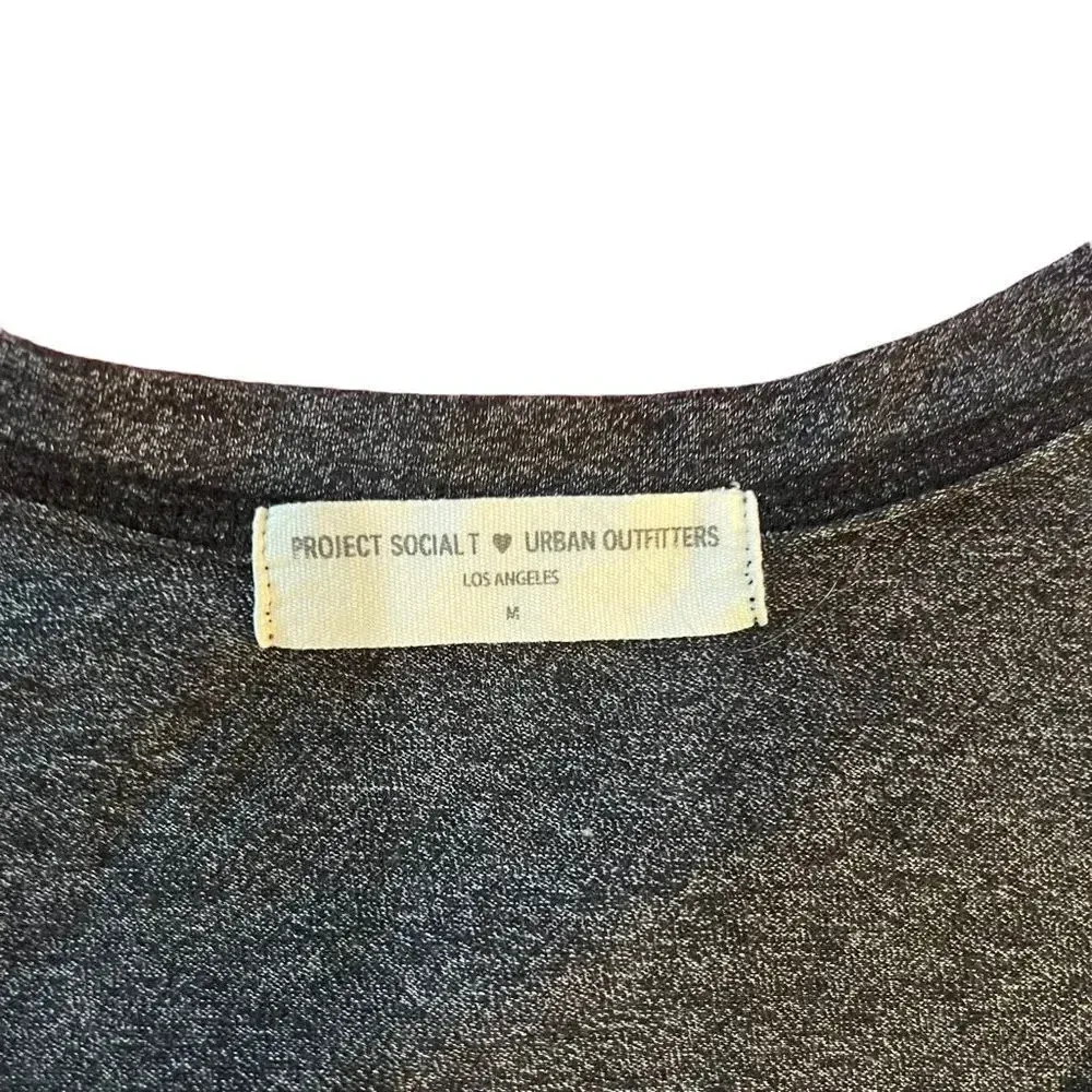Urban Outfitters ?Oversized V Neck‎ Grey Tee Size Medium - Image 3
