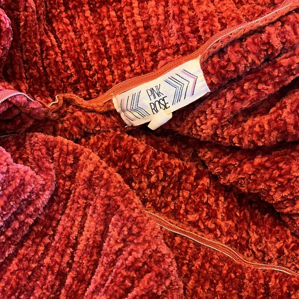 Cozy Rich Chenille Plush Cowl Neck Sweater Womens Medium Rust - Image 11