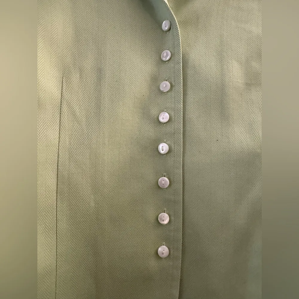 Talbots brat green Y2K blouse size 6 - Image 3