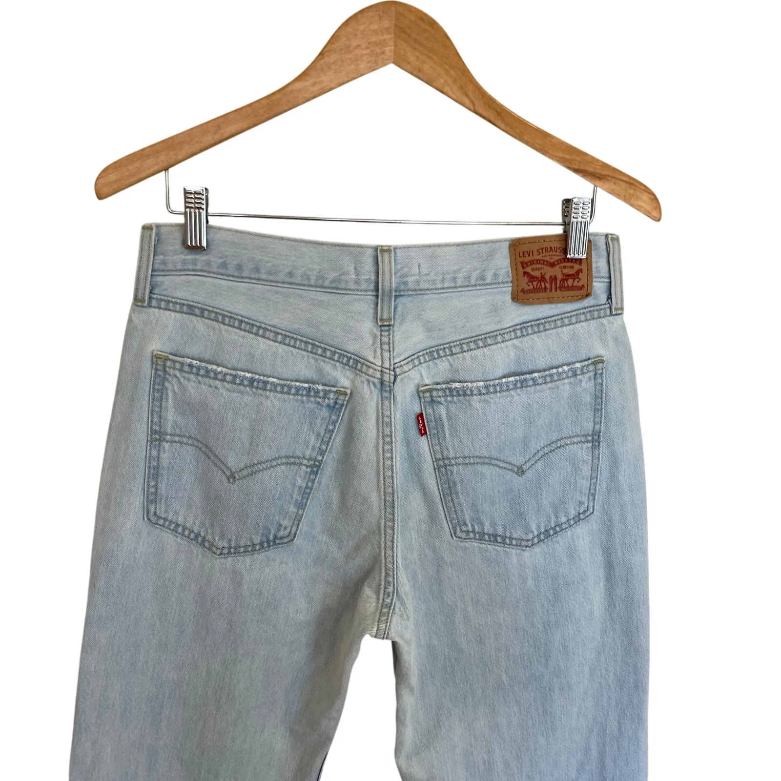 Levi's Low Pro Jeans In Charlie Won Light Wash - Image 8