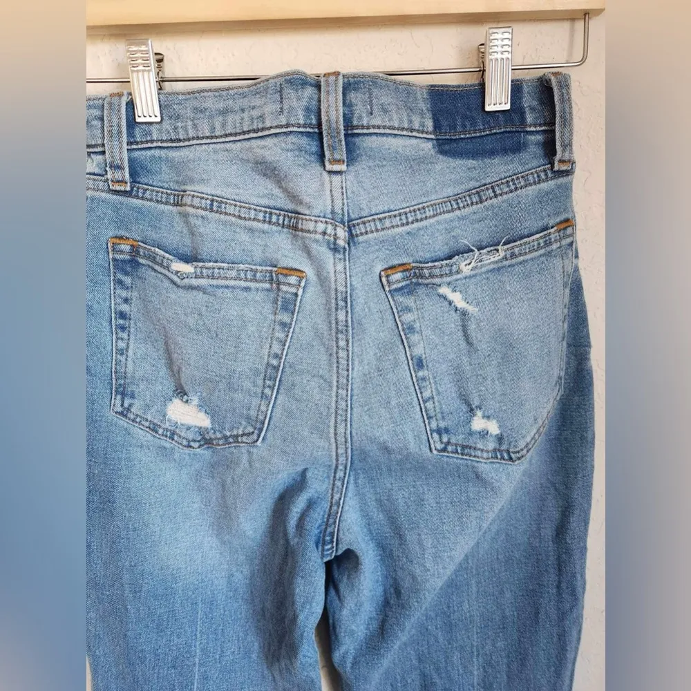 Abercrombie and Fitch Ultra High Rise Ankle Straight Curve Love Size 26 - Image 4