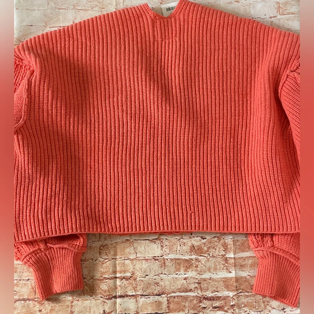 Free People Vibrant Cropped Coral V-Neck Sweater in Watermelon Smile size Large - Image 6