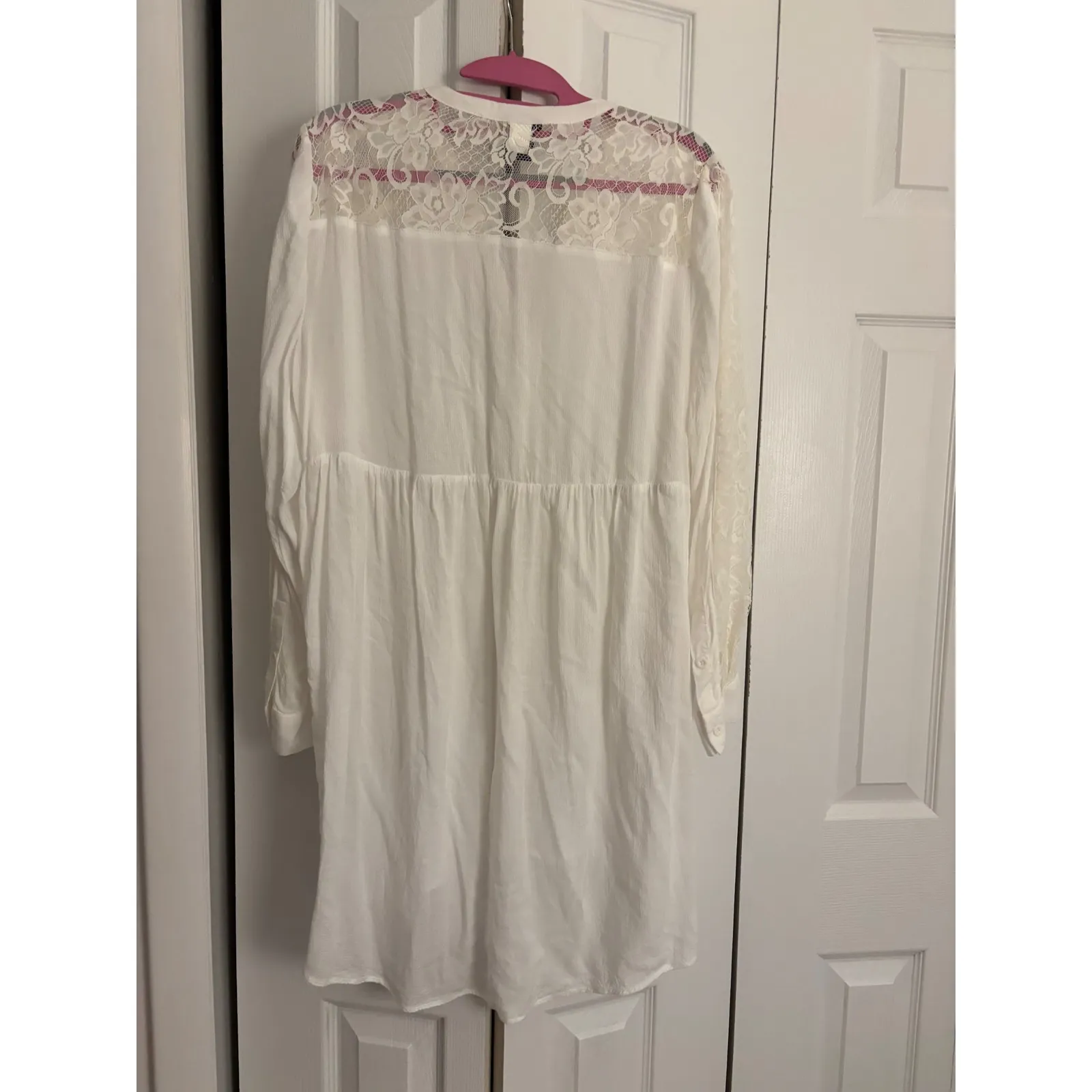 Torrid White Lace Button Front Shirt Jacket (Shacket) – Size 0- Large - Image 4