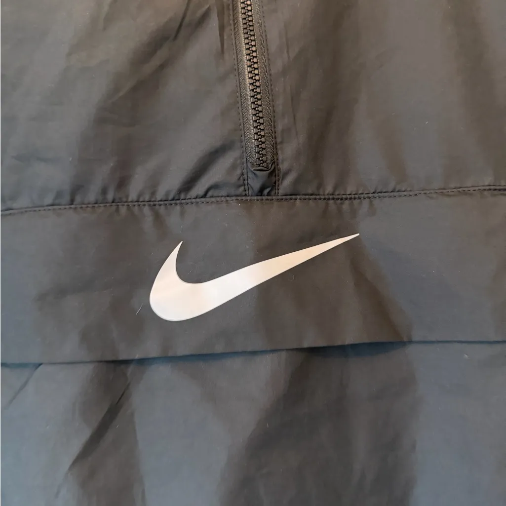 Nike Black Windbreaker with White Accents - Image 4
