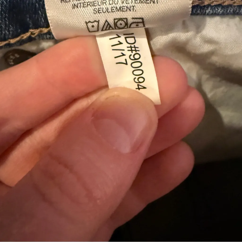 Express Y2K Rhinestone Bedazzled Raw‎ Hem Medium Wash Denim Mini Skirt Sz 4 - Image 7