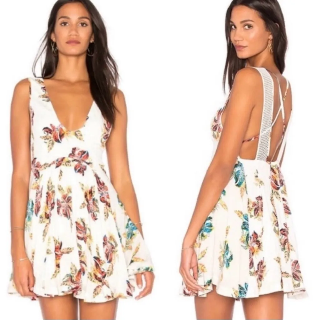 Free‎ People Thought I Was Dreamin Plunging V-Neck Floral Mini Dress Size Small - Image 2