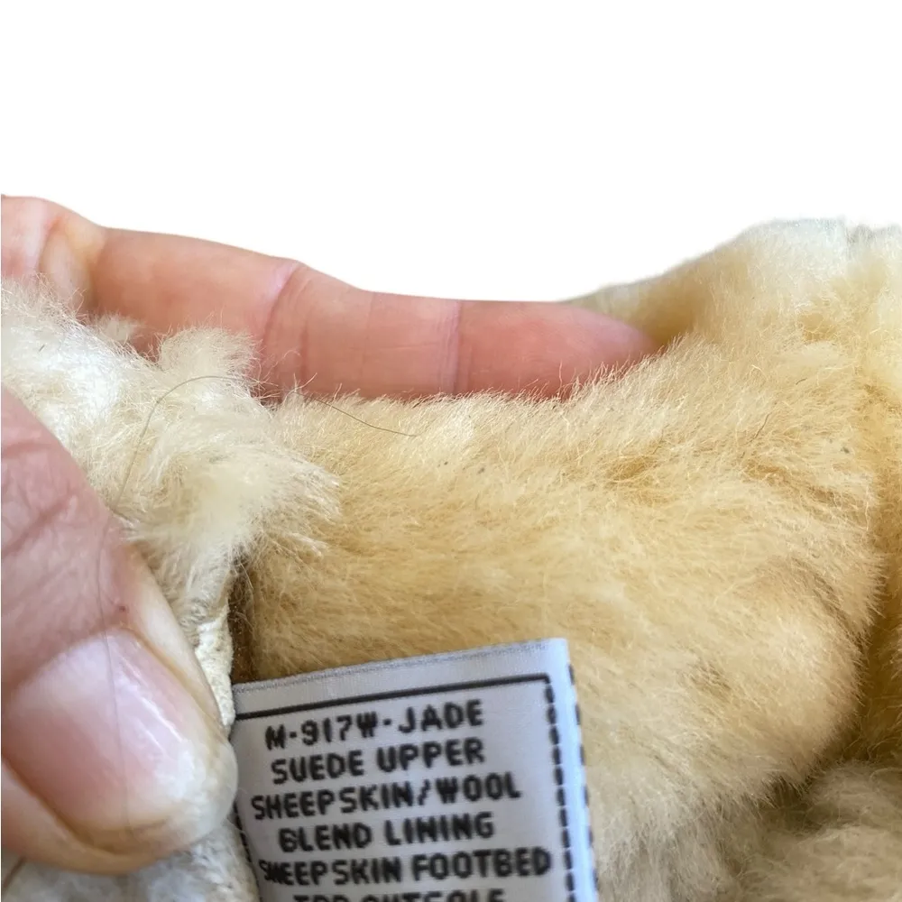 Bearpaw Jade Brown Suede Upper Sheepskin Wool Lined Toggle closure Winter Boots - Image 11