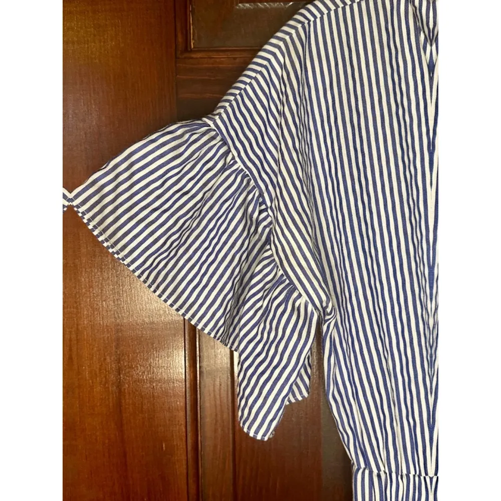 Westport Size 4 Blue & White Striped dress w. Bell sleeves and floral embroidery - Image 9