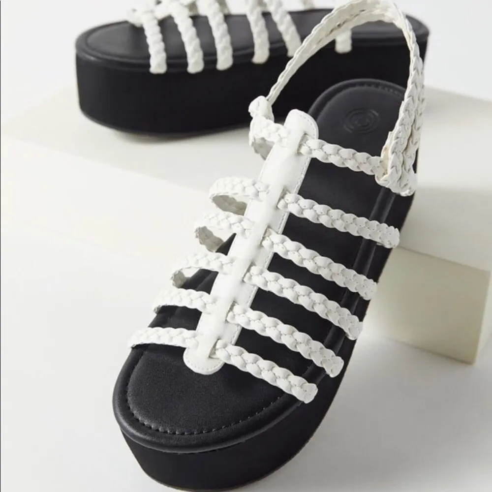 Urban Outfitters Platform Fisherman’s Sandals - Image 2