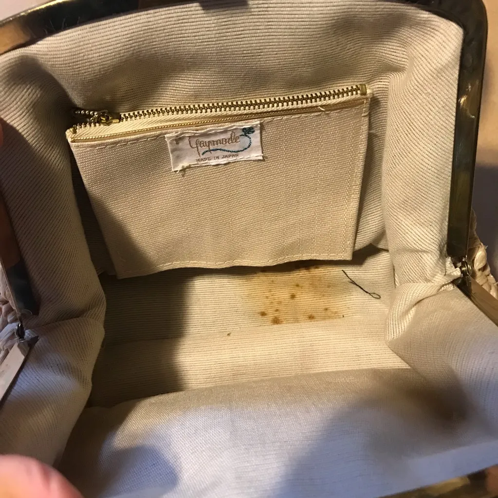 GAYMODE VINTAGE 1960'S IVORY STRAW FRAME HAND BAG WITH FAUX LEATHER ACCENTS Gold - Image 12