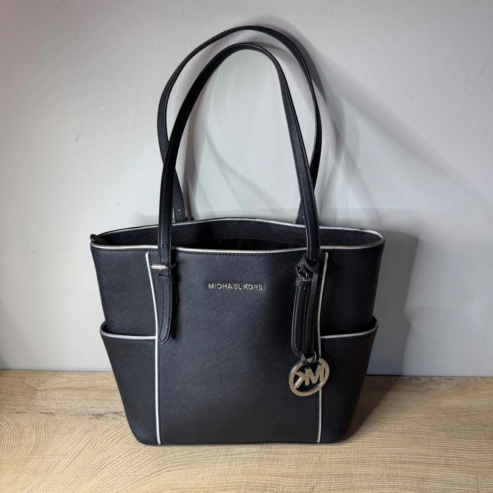 Michael Kors Jet Set Bag Black White Tote Saffiano Leather Purse Shoulder Bag - Image 2