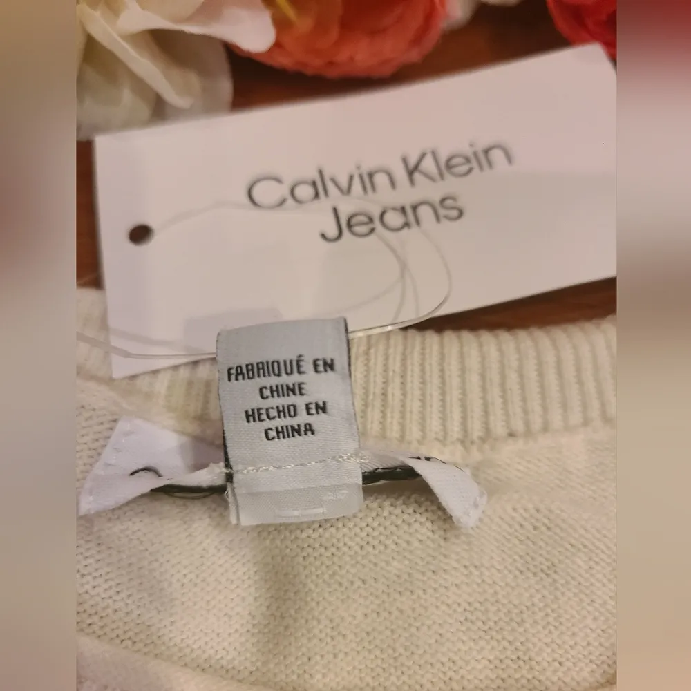 Calvin Klein Off White Rhinestone CK Logo Sweatershirt Size Small - Image 5