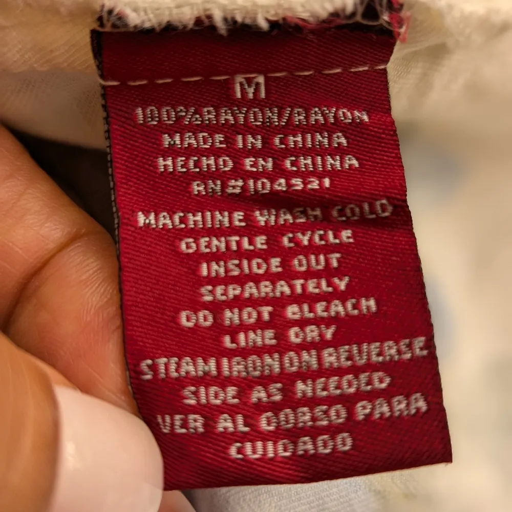 Caribbean Joe Women's Hawaiian Shirt Tropical Floral Sheer Rayon Size M Button - Image 3