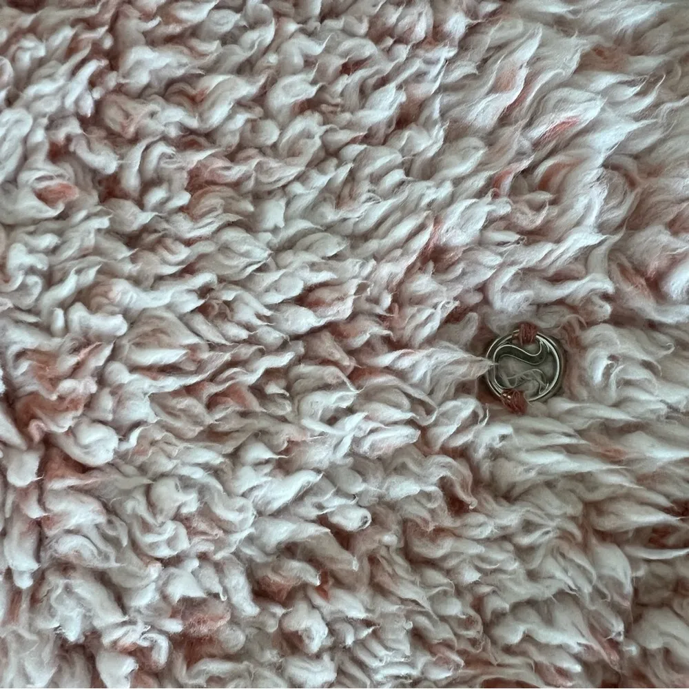 lululemon Cozy Pink Fleece Sherpa - Image 5