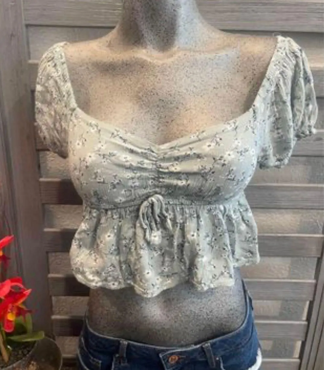 Rue 21  Crop Top Juniors Size S - Image 3