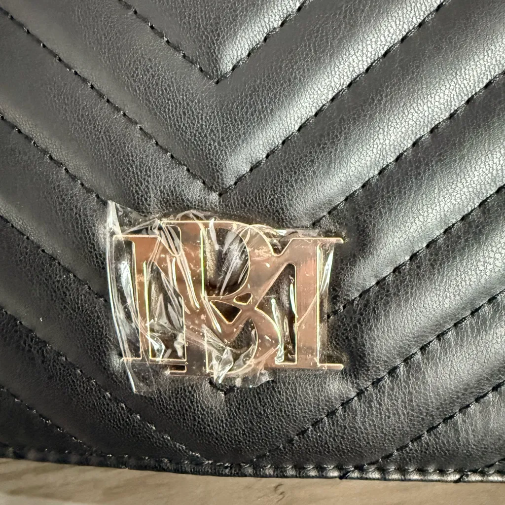 Badgley Mischka Black V Quilted Vegan leather Crossbody Bag with gold chain - Image 5