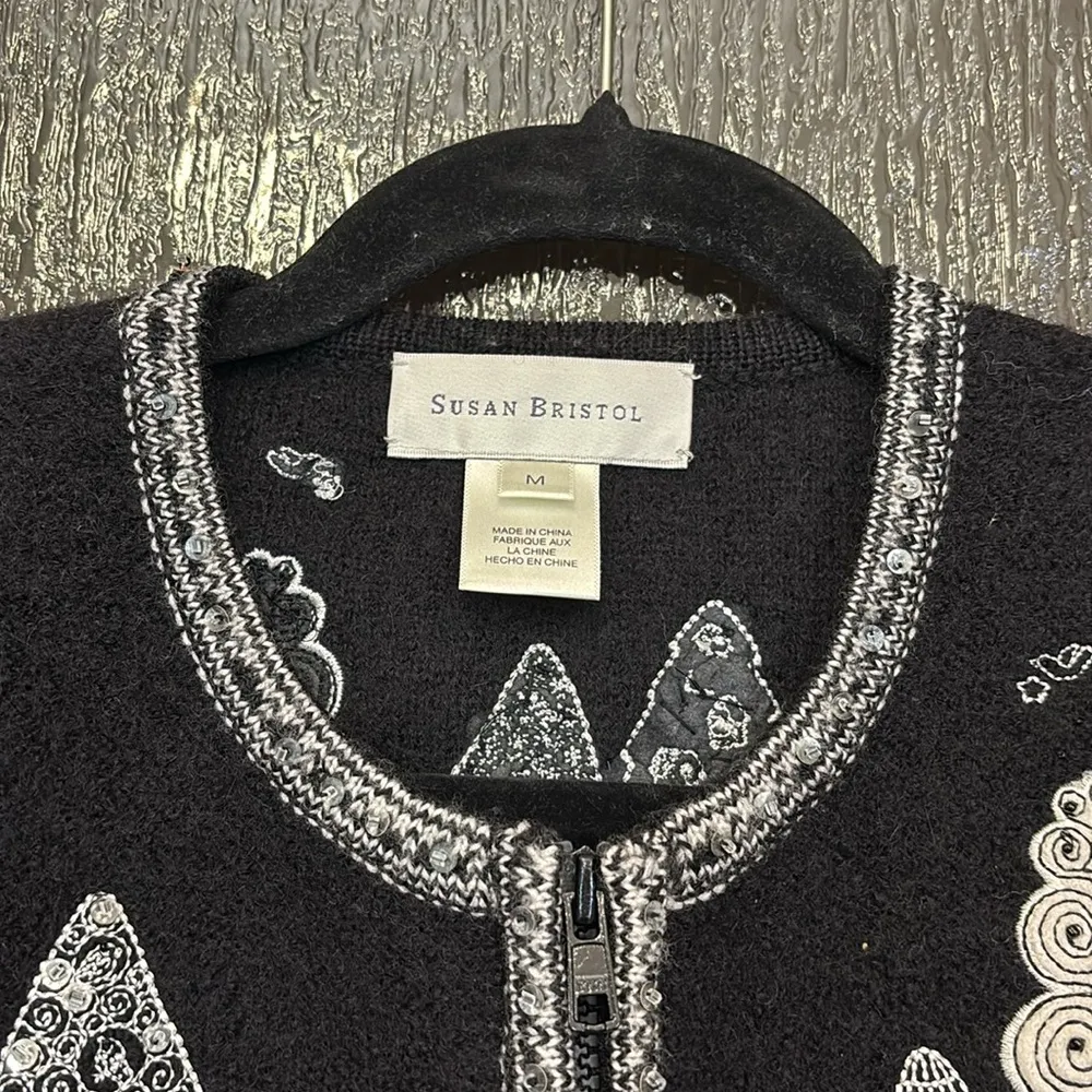 Vintage Susan Bristol Black 100% Wool Winter tree sweater Zip Up Jacket - Image 2