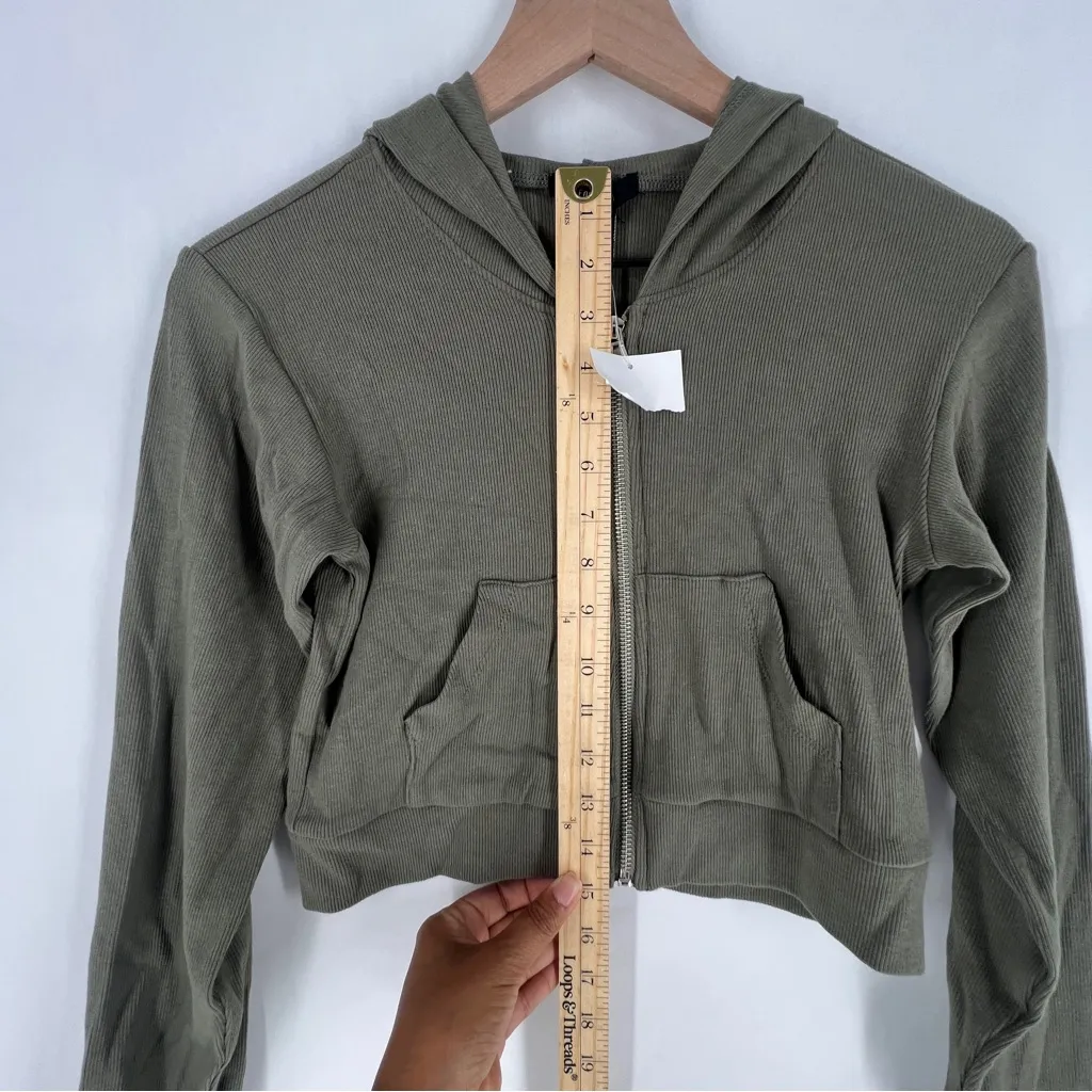 Forever 21 Olive Green Ribbed Women's Zip Front Cropped Hoodie‎ Jacket Size M - Image 9