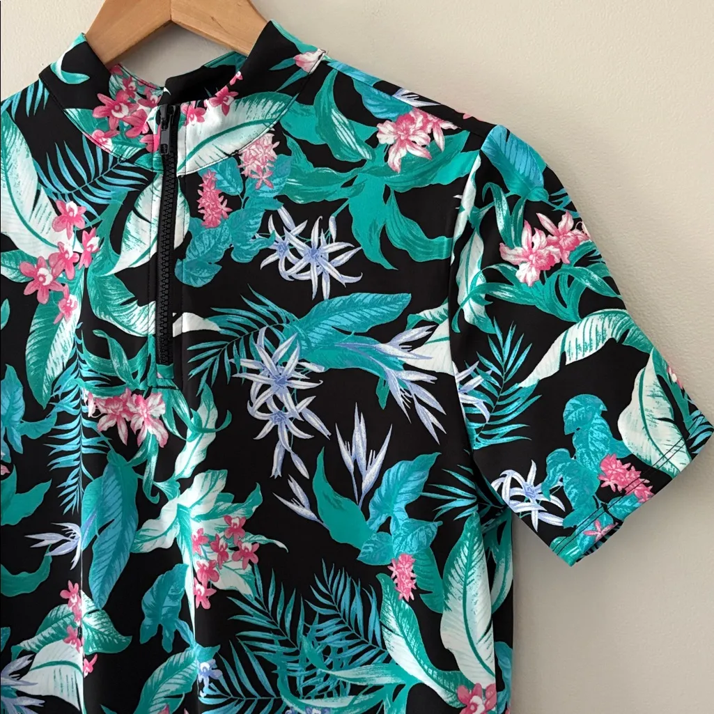 New Tommy Bahama Golf Women’s Tropical Print Short Sleeve Dress 1/4 Zip Size L - Image 3