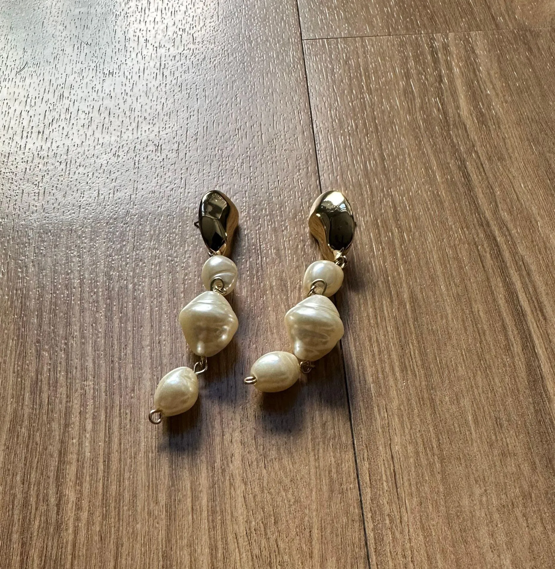 Pearl Drop Earrings - Image 2