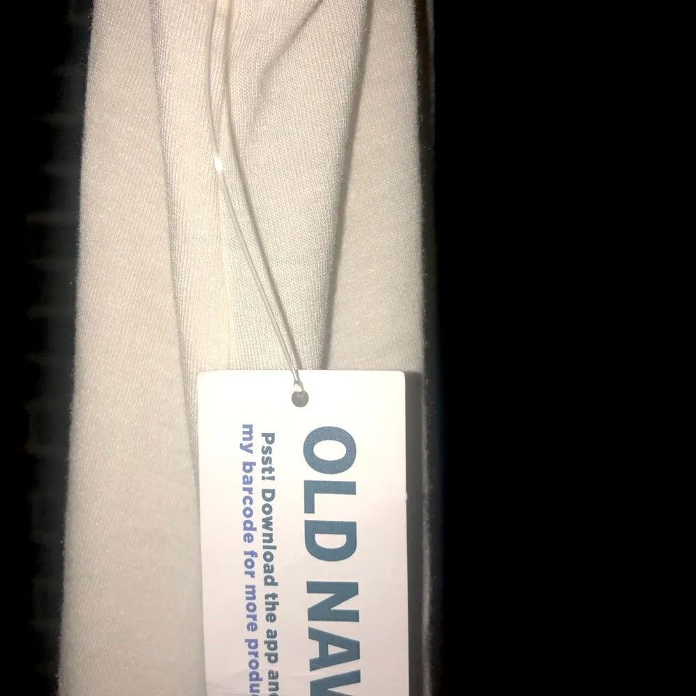 Old navy ultra lite oversized top in size small fits more like med/Lg NWT - Image 3