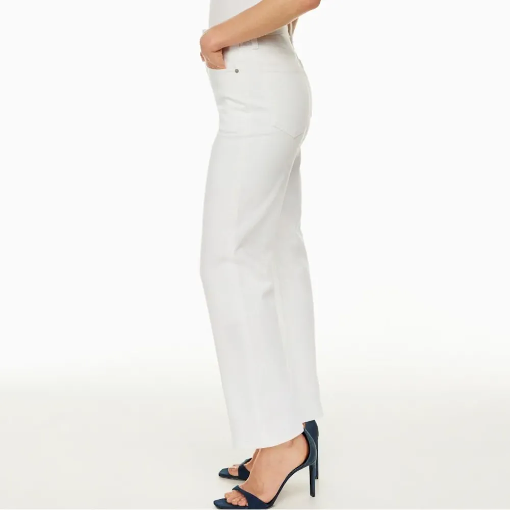 NWT Denim Forum Aritzia 26 The Arlo High Rise Straight in White - Image 3