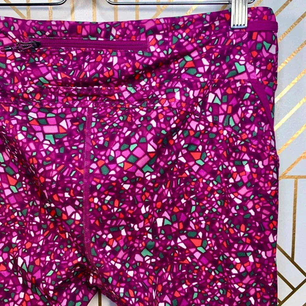 Lululemon‎ Real Quick Crop Paradise Camo Regal Plum - Image 9