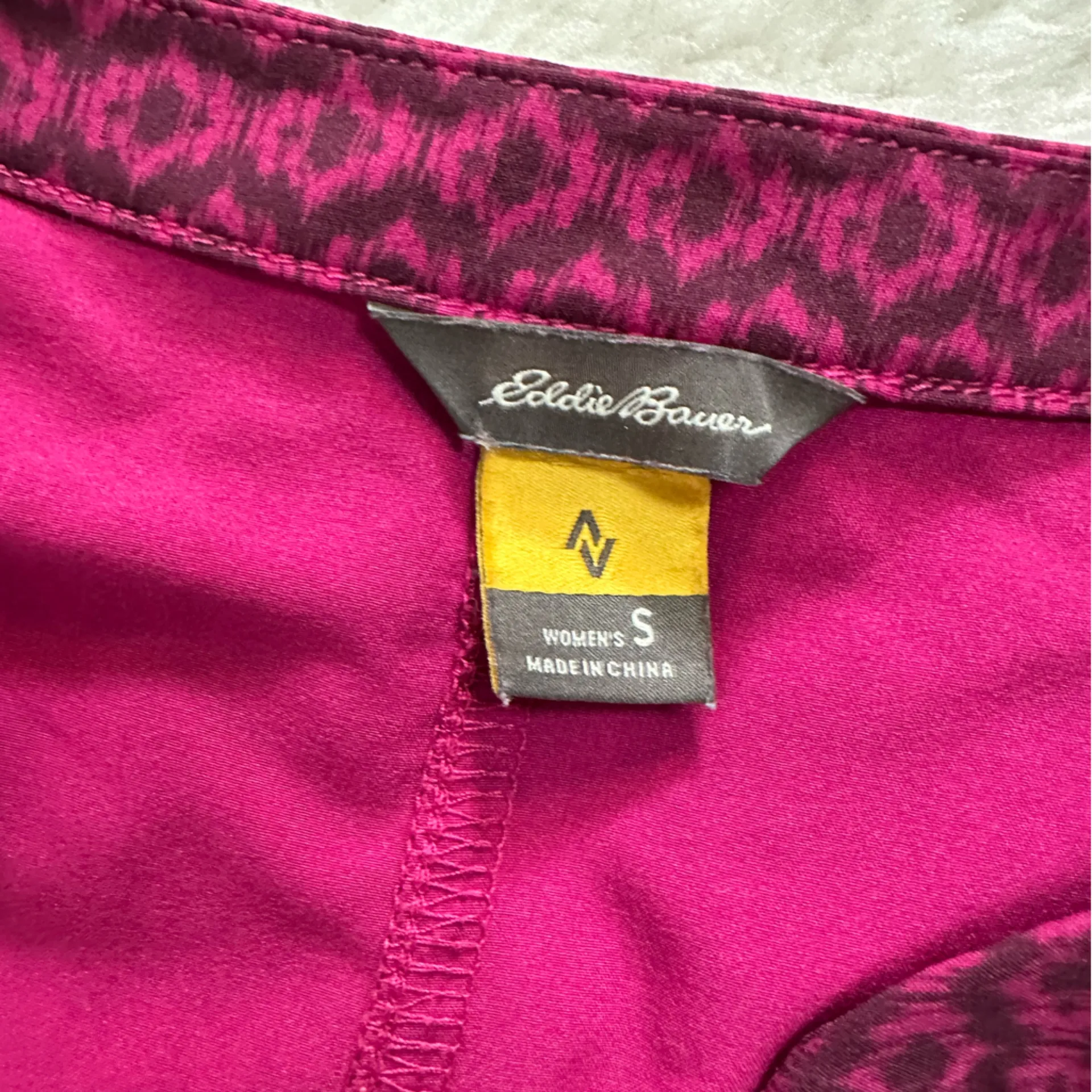 Eddie Bauer  Magenta Sleeveless dress size medium - Image 2