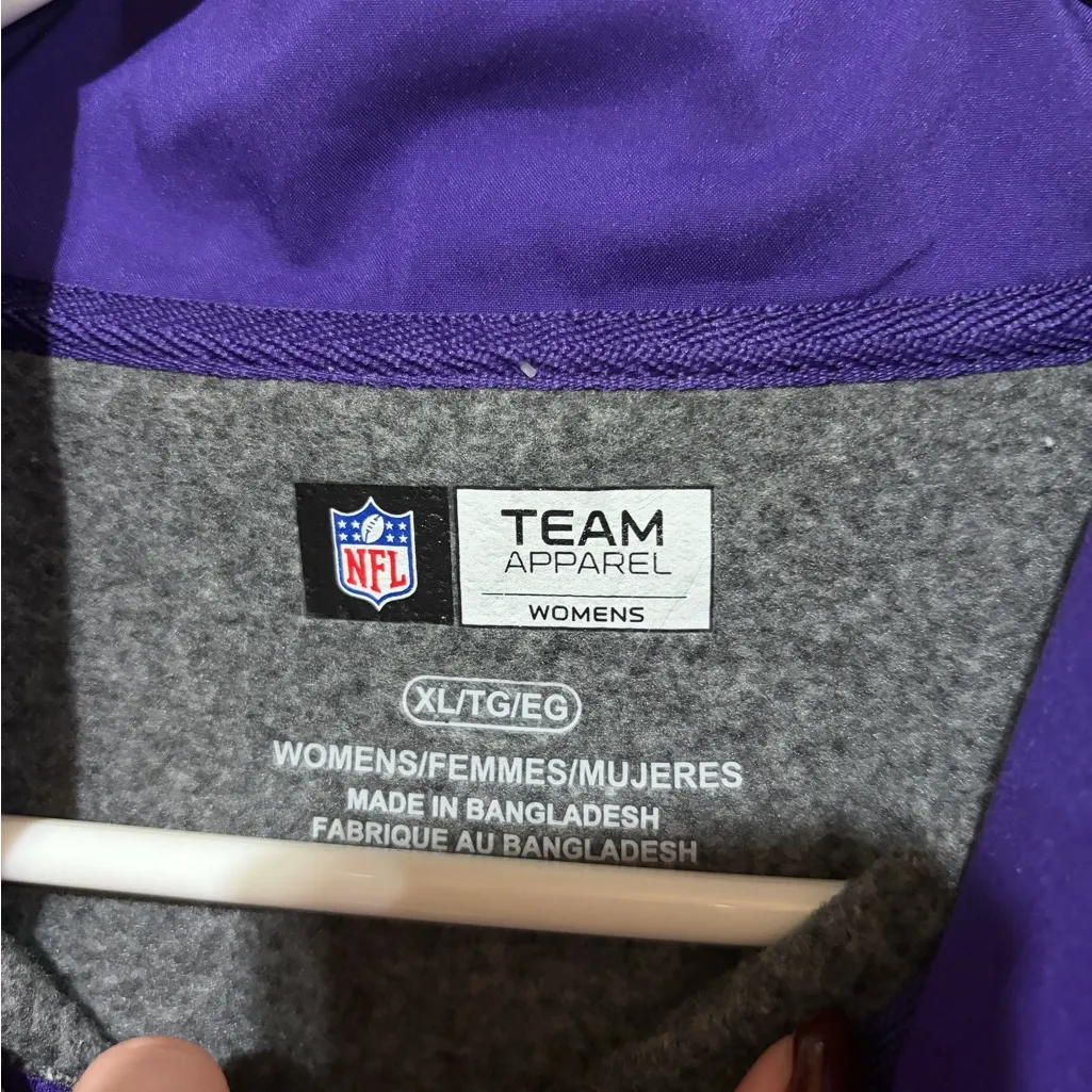 Vikings full zip jacket Size XL - Image 2