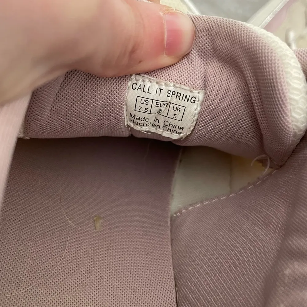 Call It Spring Chunky Tennis Shoe 7.5 - Image 3