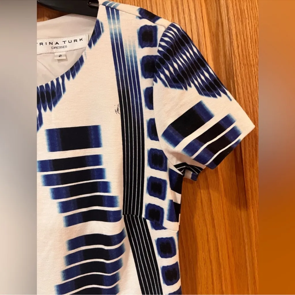 Trina Turk Kiara Geometric Mini Shift Dress in Midnight Blue & White Size 2 - Image 8