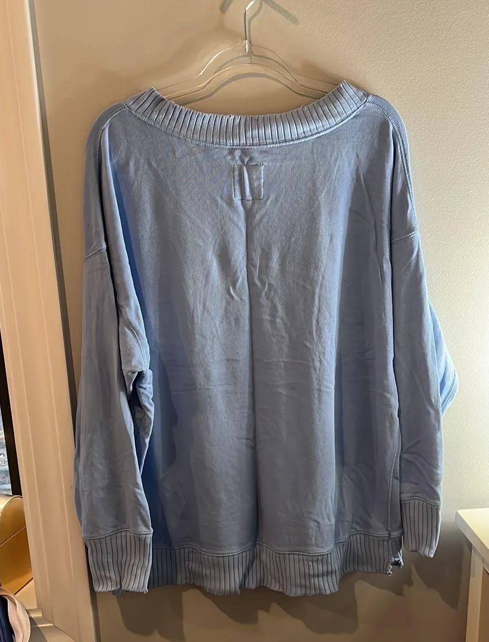 V Neck Pullover - Image 4