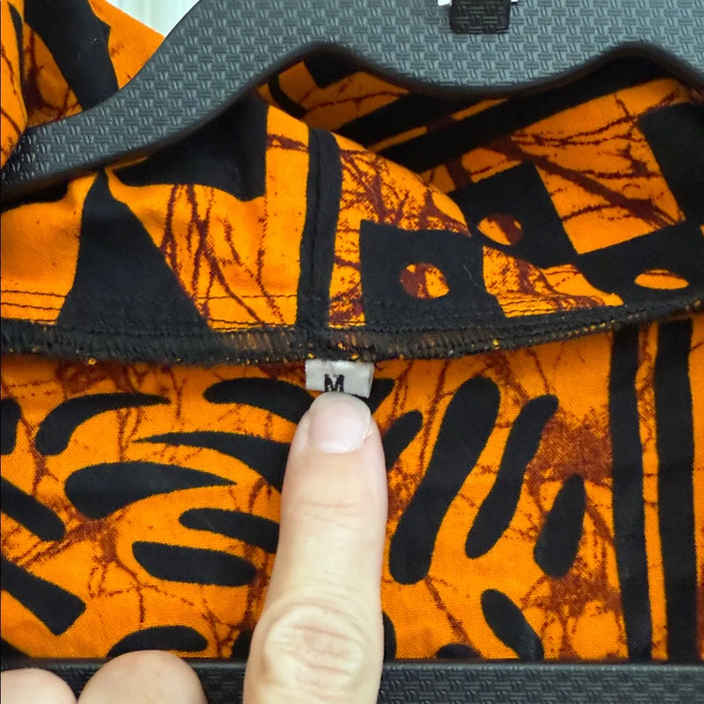Serengeti Vibrant Orange and Black Shirt/Dress Size M - Image 7