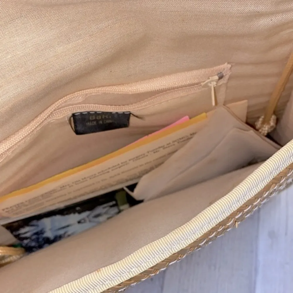 VINTAGE straw handbag with vintage Georgia paperwork & postcards Tan - Image 5