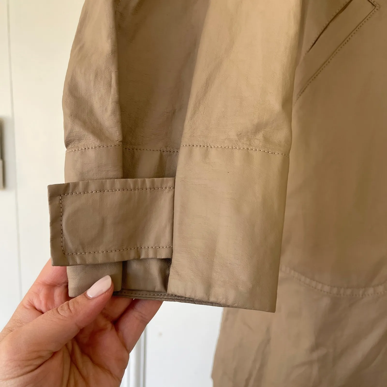 Theory $550 Clotha Monrovia Hooded Trench Coat Beige Drawstring Waist Petite - Image 4