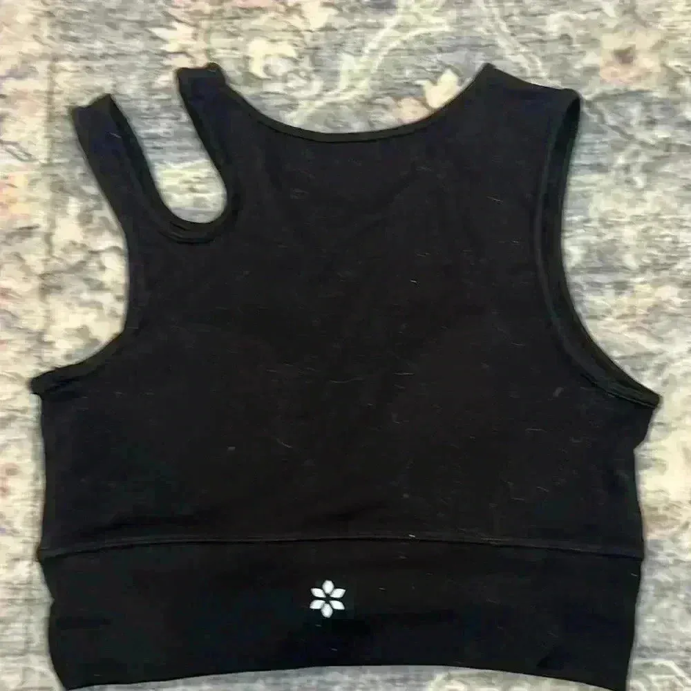 Women’s size small/ medium sports bra bundle. In good condition! - Image 15