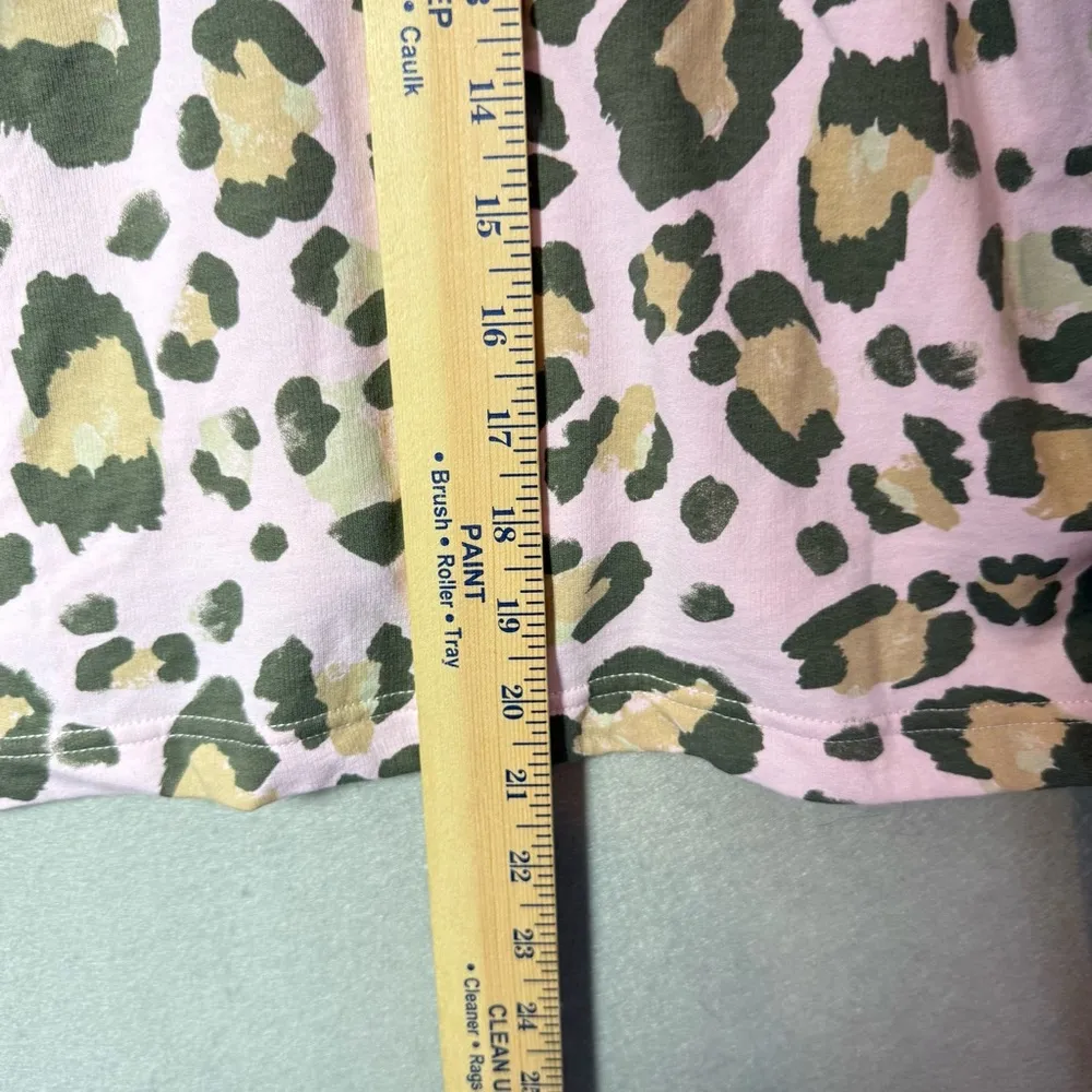 Show me your Mumu Women’s Leopard Pink Cropped Lightweight Hoodie size L - Image 7