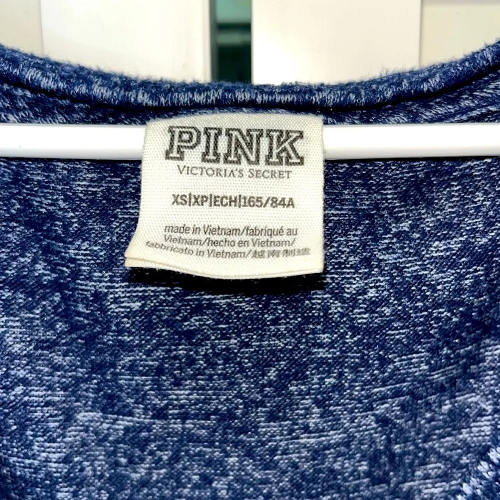 PINK oversized xs long sleeved v neck blue top comfy - Image 5