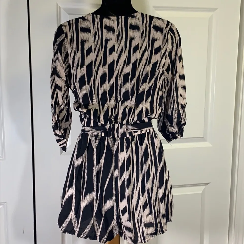 Charlie Jade 3/4 Sleeve Romper - Image 2